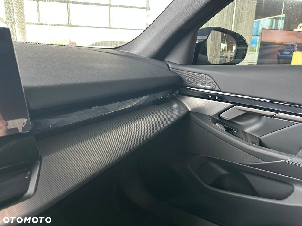 BMW Seria 5 540d xDrive mHEV - 21