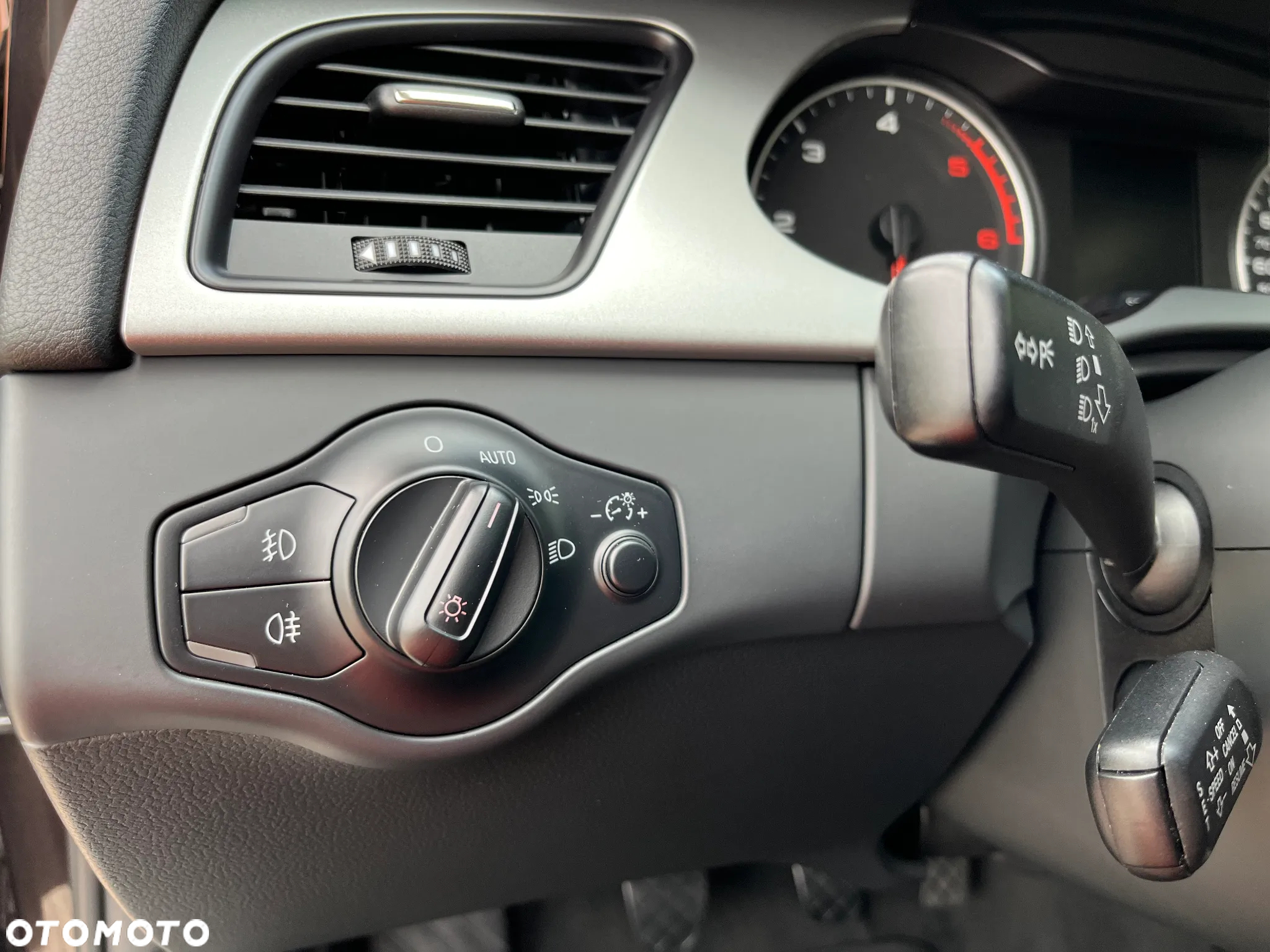 Audi A4 Avant 2.0 TDI e DPF Ambiente - 16