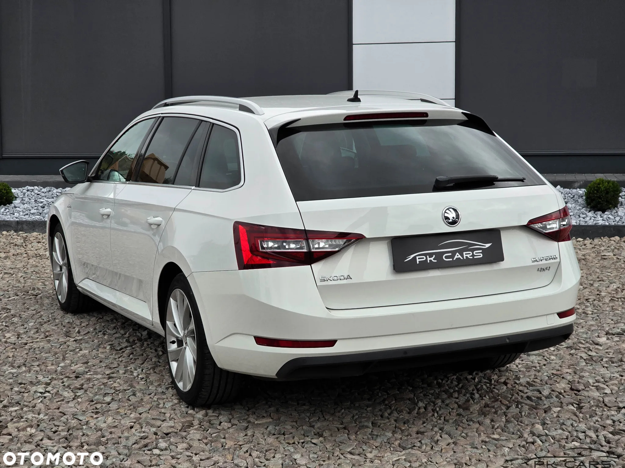 Skoda Superb Combi 2.0 TDI 4x4 DSG L&K - 18