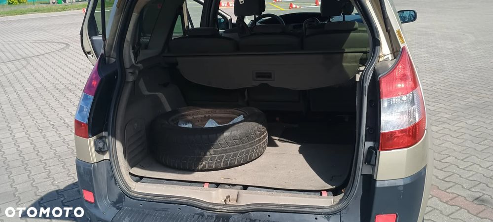 Renault Grand Scenic 1.6 16V Authentique - 6