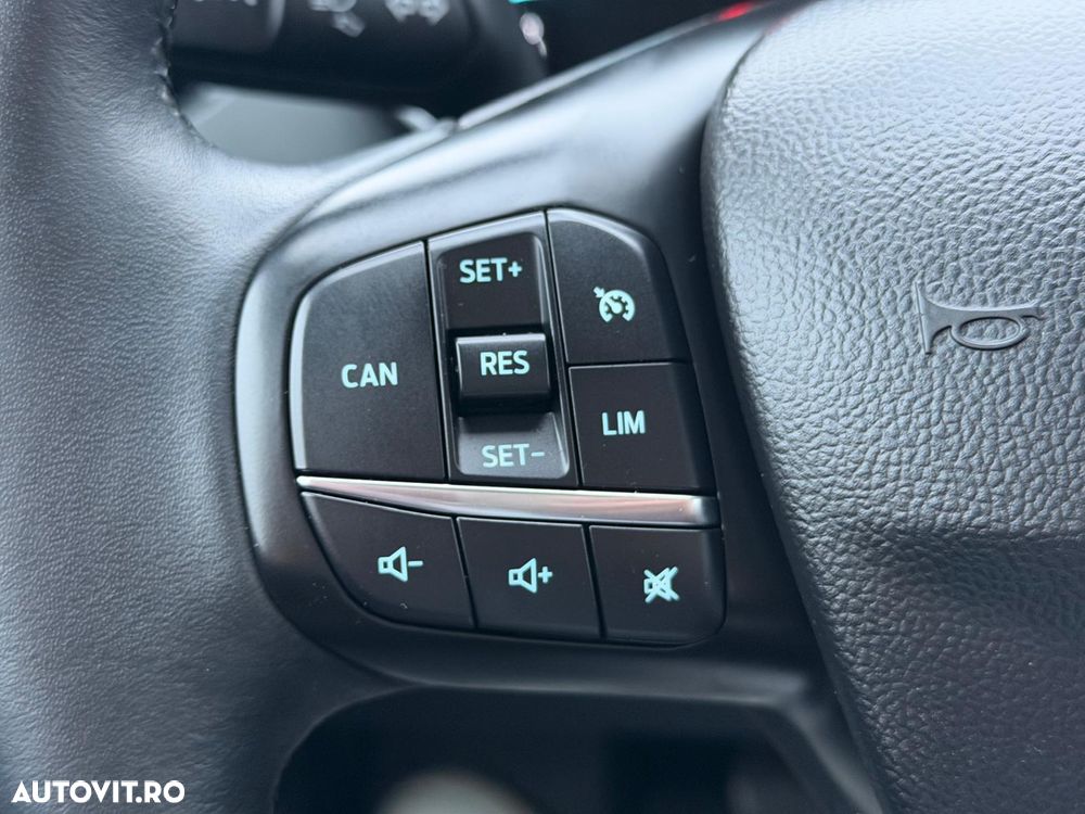 Ford Focus 1.0 EcoBoost MHEV Titanium - 30