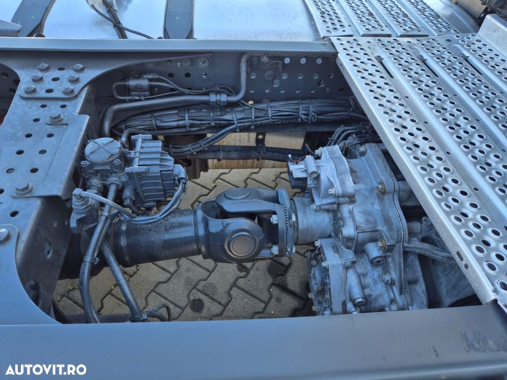 Mercedes-Benz Actros 1851 LS - 5