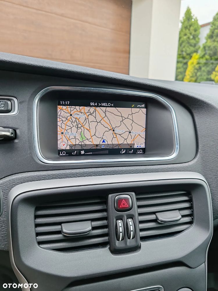Volvo V40 T2 Kinetic - 12