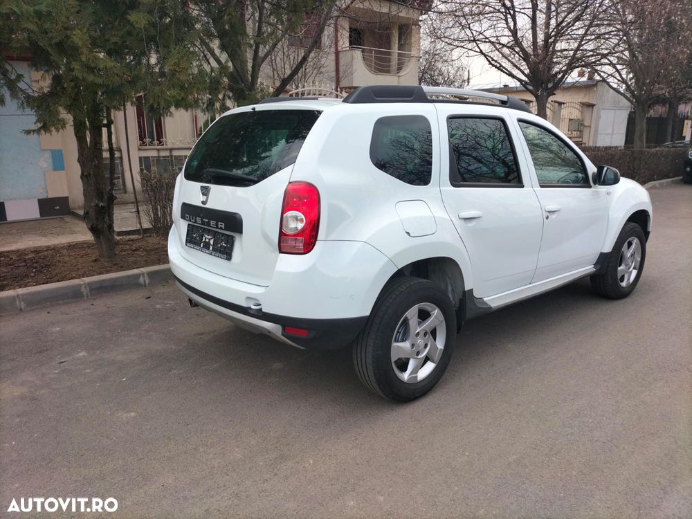 Dacia Duster 1.6 4x2 Laureate - 3