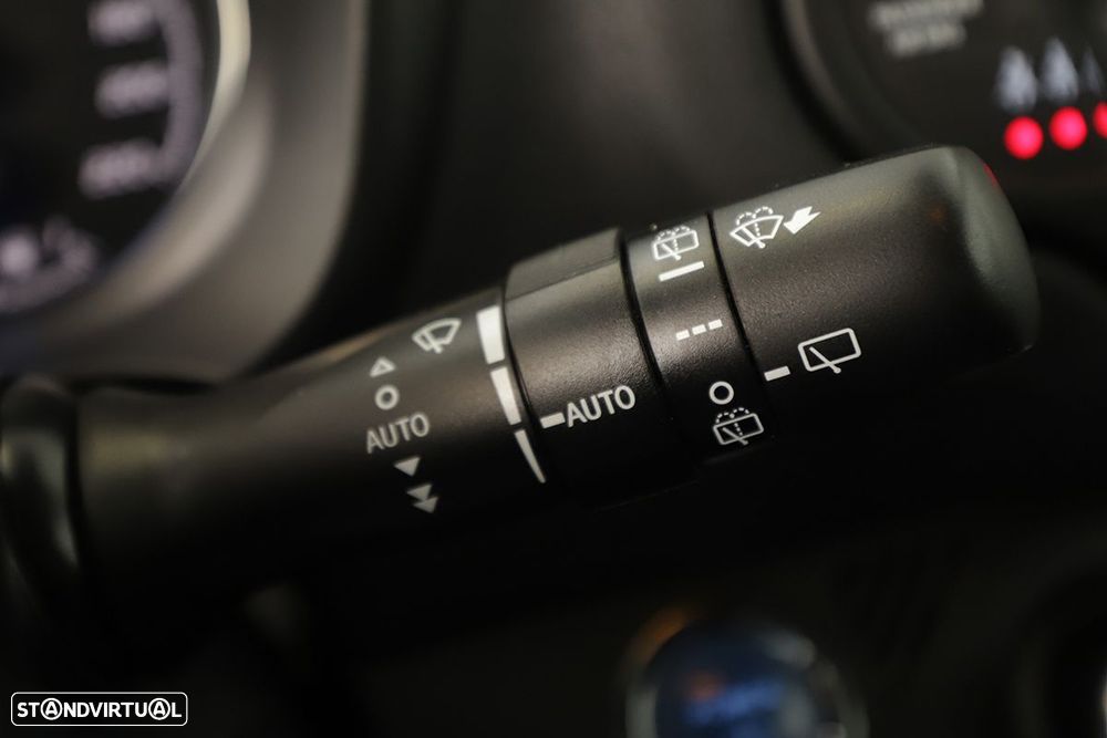 Toyota Yaris 1.5 HSD Square Collec.White - 15