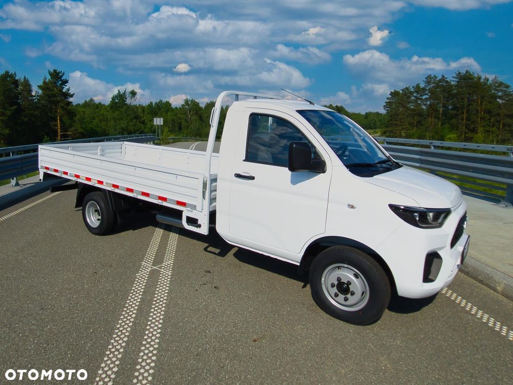 BAW Light Truck - 3