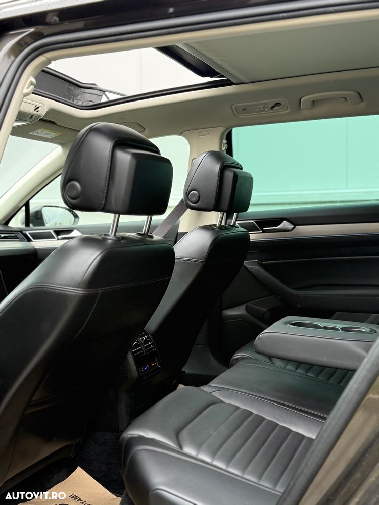 Volkswagen Passat - 10