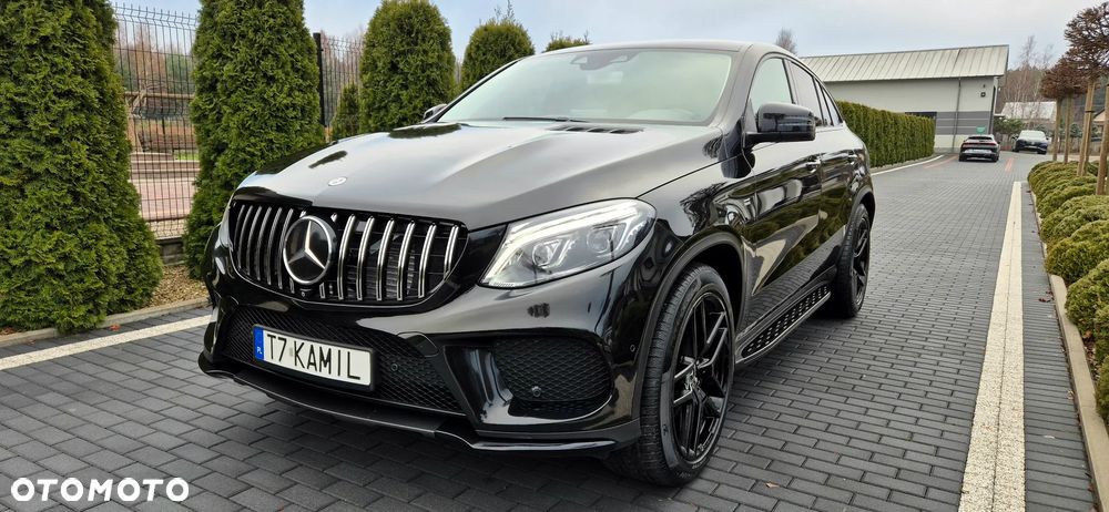 Mercedes-Benz GLE - 12