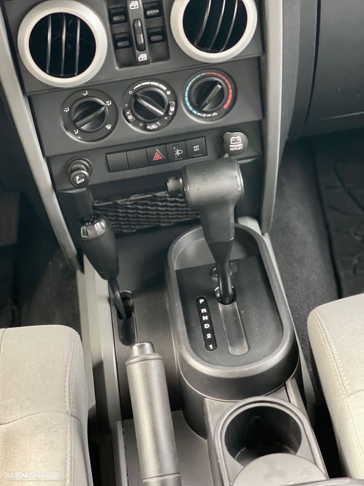 Jeep Wrangler Unlimited 2.8 CRD ATX Sahara Limited - 20