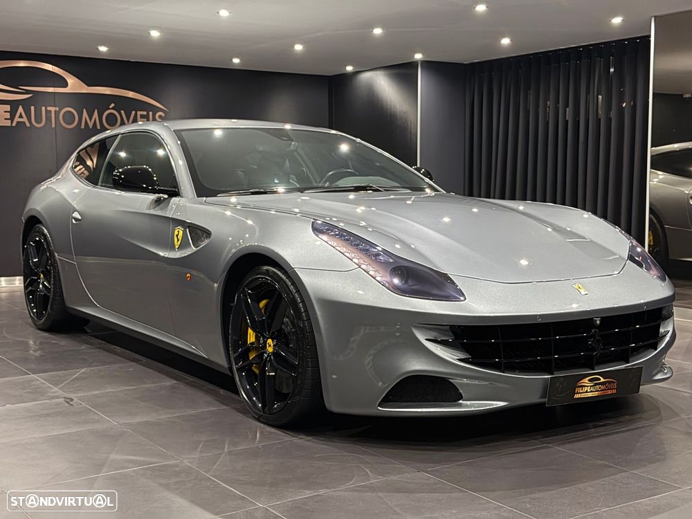 Ferrari FF - 8
