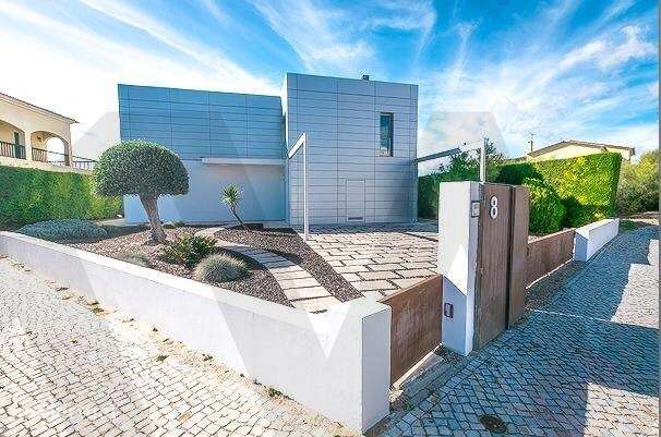 Moradia T4 Exclusiva em 1ª Linha de Mar – Design de Autor e Luxo em Tr - Grande imagem: 2/27