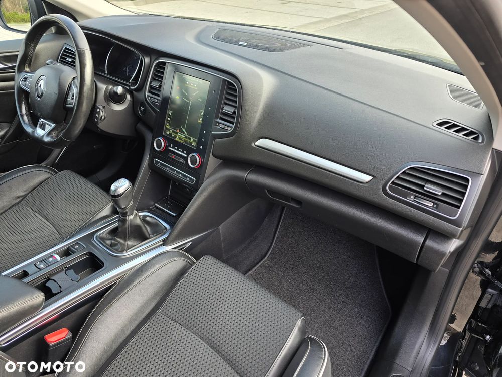 Renault Megane BLUE dCi 115 BOSE EDITION - 9