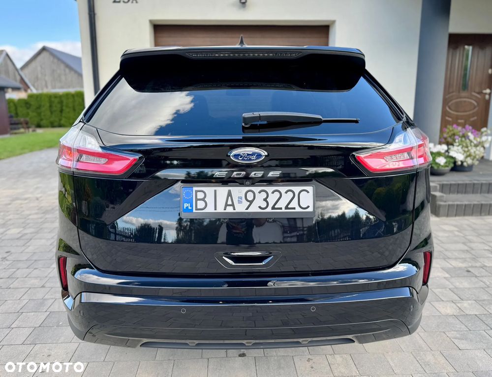 Ford Edge - 8