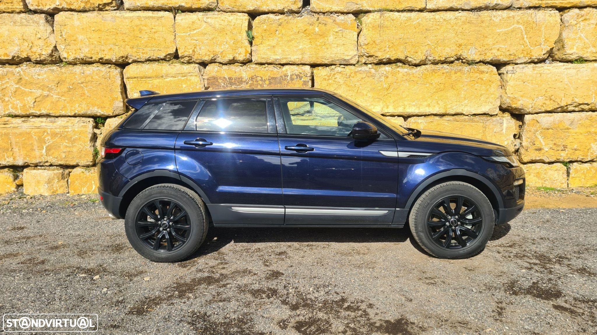 Land Rover Range Rover Evoque 2.0 TD4 SE - 4