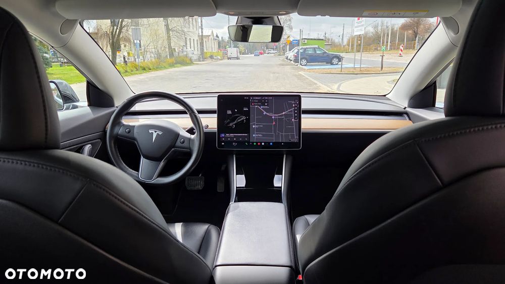 Tesla Model 3 Standard Range Plus - 20