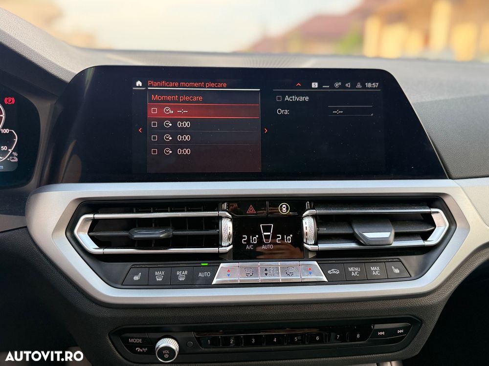 BMW Seria 3 330e Aut. Luxury Line - 38