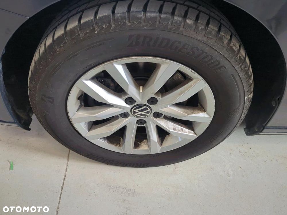 Volkswagen Passat Variant 1.5 TSI EVO Business DSG - 5