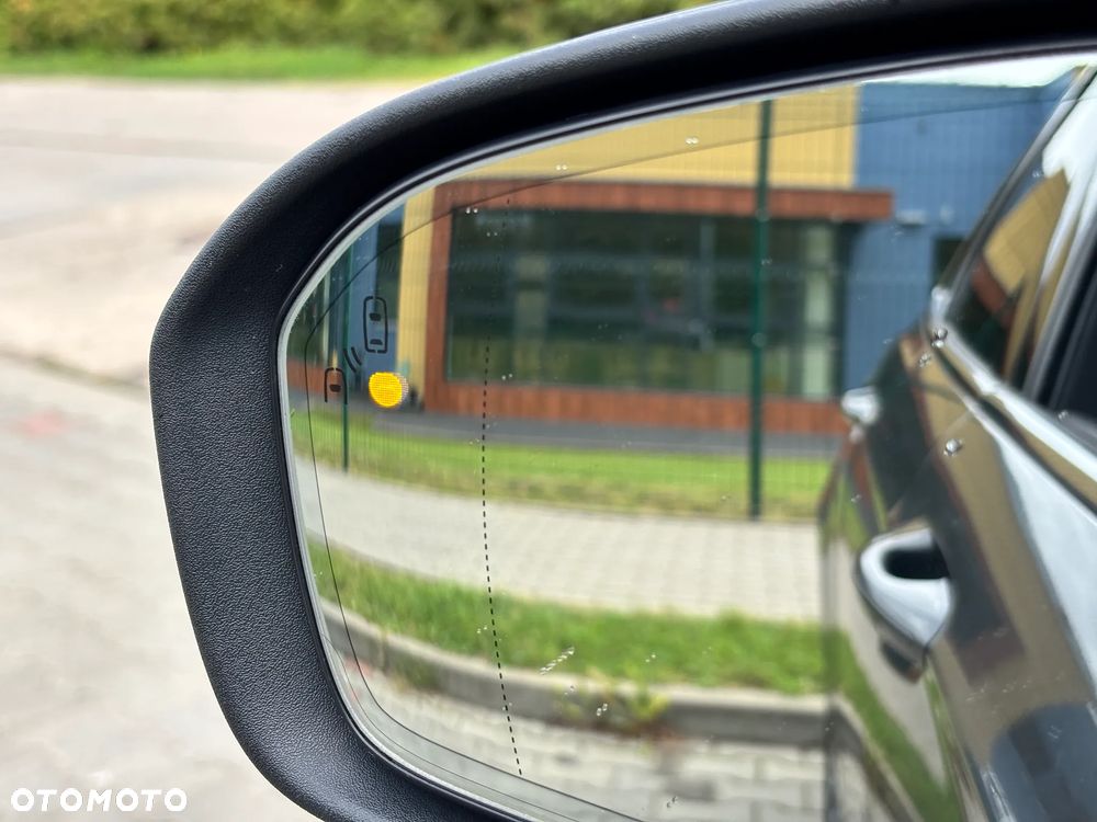 Ford Mondeo Turnier 2.0 EcoBlue Titanium - 31