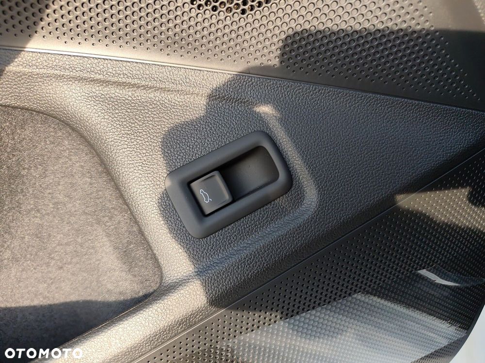 Volkswagen Passat - 24