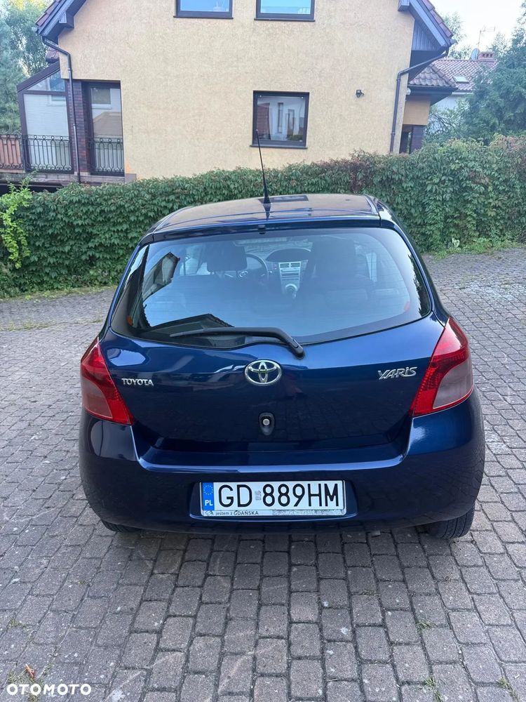 Toyota Yaris 1.0 Luna - 8