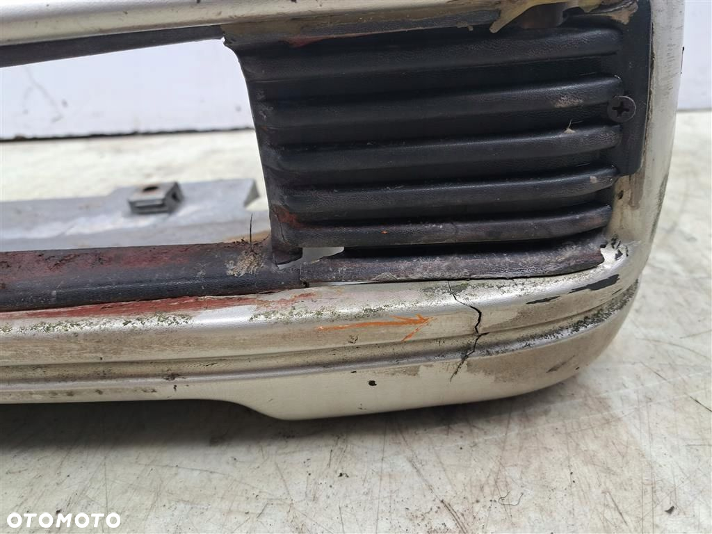 Zderzak tylny tył Suzuki Vitara I 1988-1999 - 11