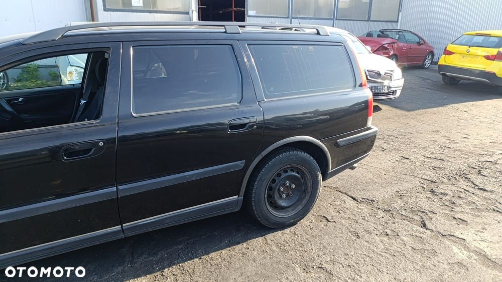 36367 Volvo V70 II model od 99-05 (05-07 lift) silnik 2.4 D5 163 km D5244T lakier 019-26 - 11