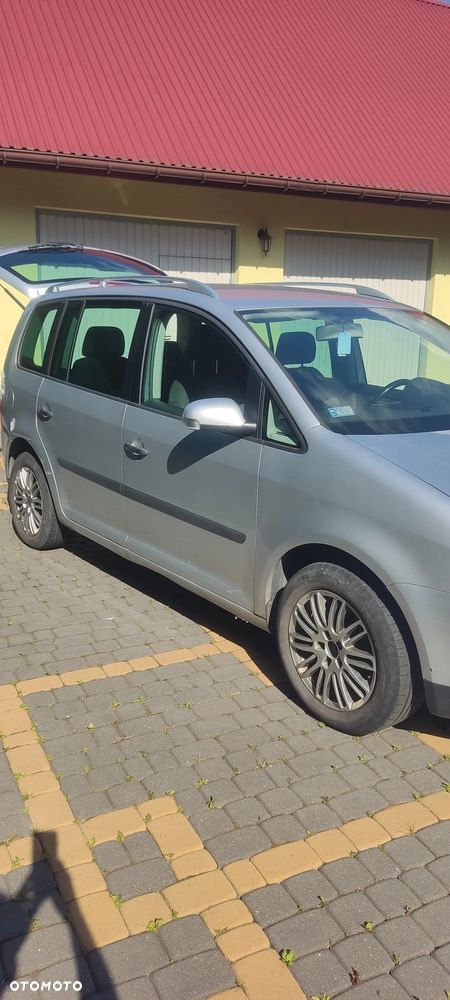 Volkswagen Touran 1.9 TDI Highline - 18