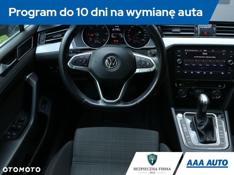 Volkswagen Passat - 9