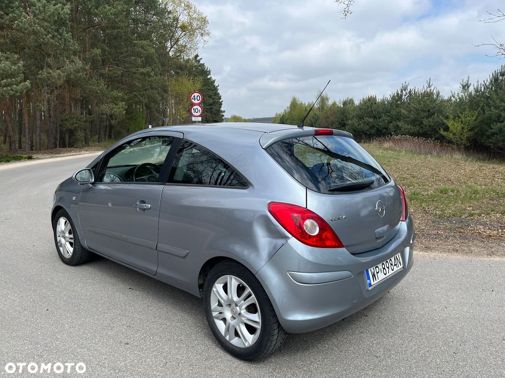 Opel Corsa 1.2 16V Easytronic Cosmo - 7