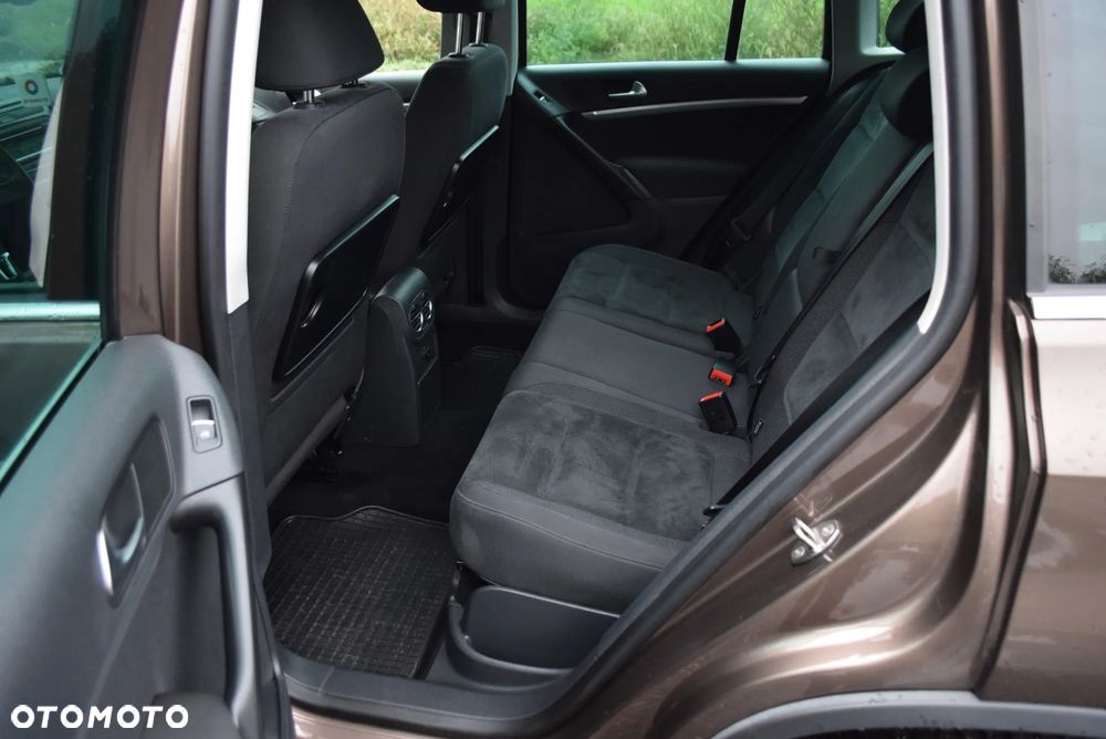 Volkswagen Tiguan 1.4 TSI BlueMotion Technology Exclusive - 16
