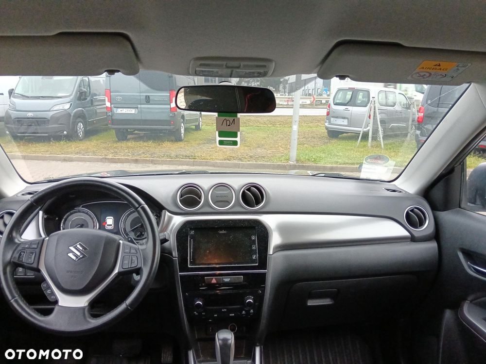 Suzuki Vitara 1.0 Boosterjet Premium 4WD - 9