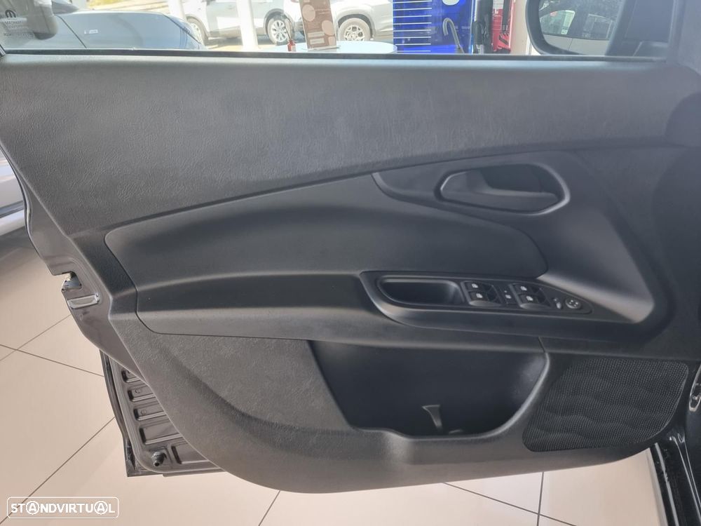 Fiat Tipo Station Wagon 1.3 M-Jet Street — fotografia 12