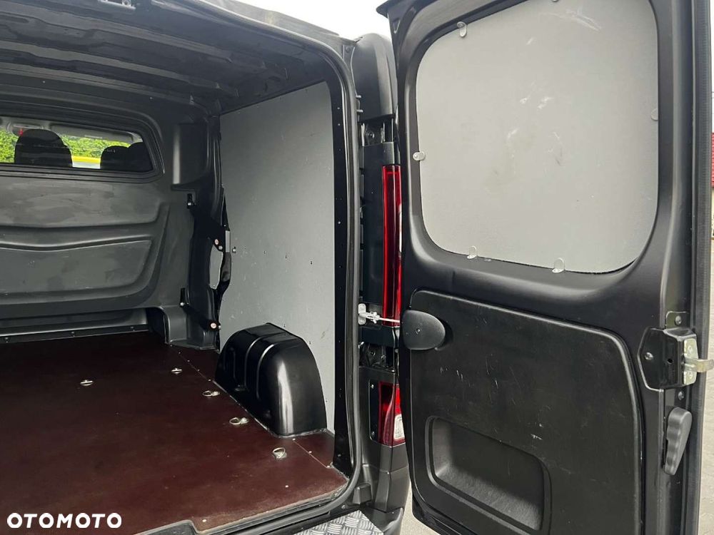 Renault Trafic Long  doka 6-osobowy - 40