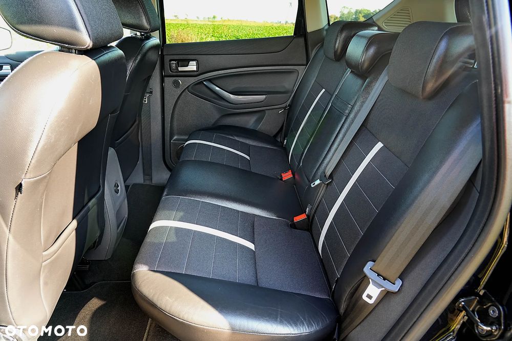 Ford Kuga 2.0 TDCi 4x4 Titanium - 21