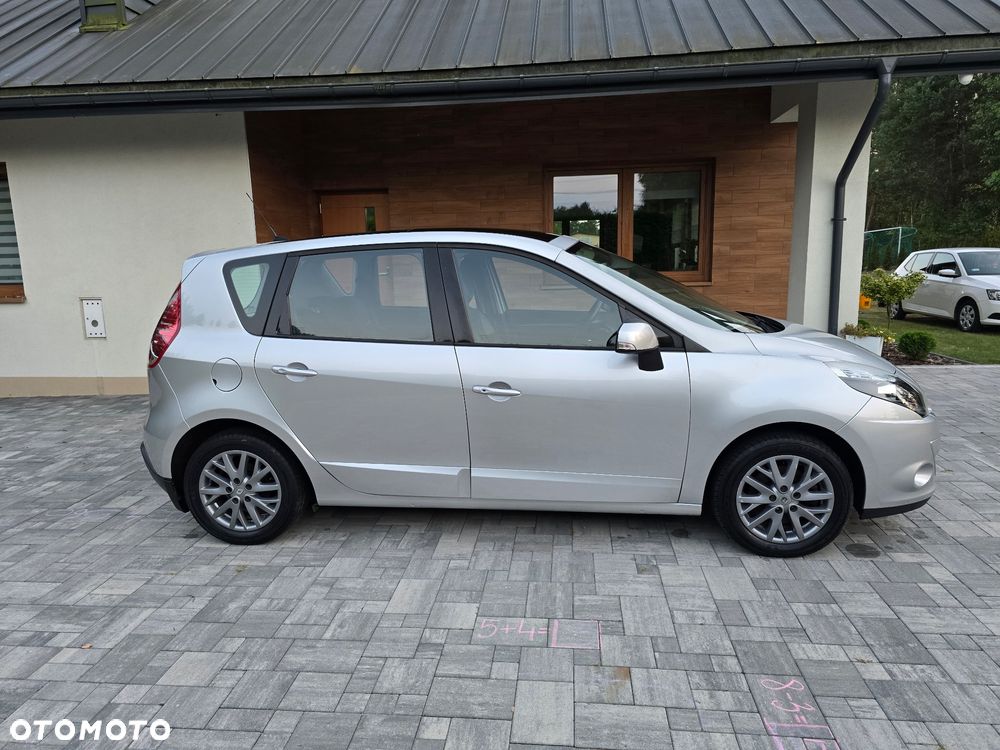 Renault Scenic 2.0 16V 140 CVT Bose Edition - 6