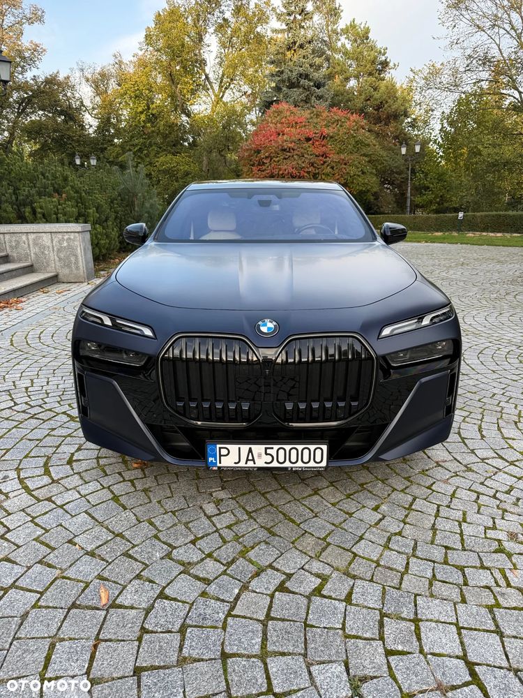 BMW Seria 7 - 12