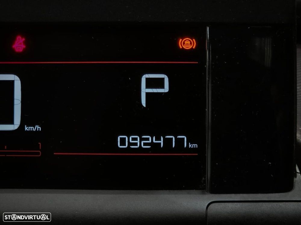 Citroën C4 Cactus 1.2 PureTech Shine EAT6 - 10