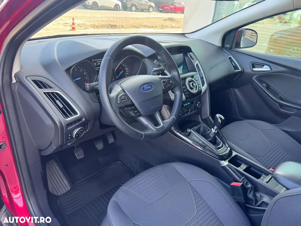 Ford Focus 1.0 EcoBoost 6MT MHEV Active - 9