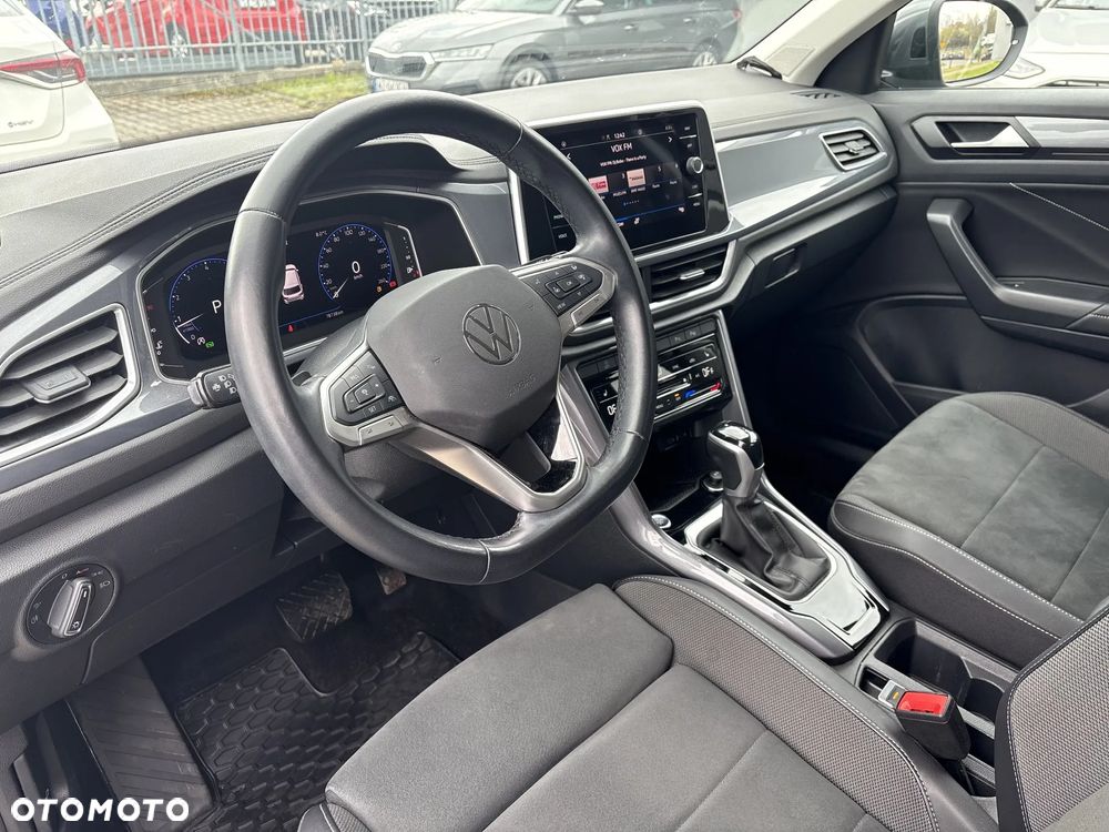 Volkswagen T-Roc - 10