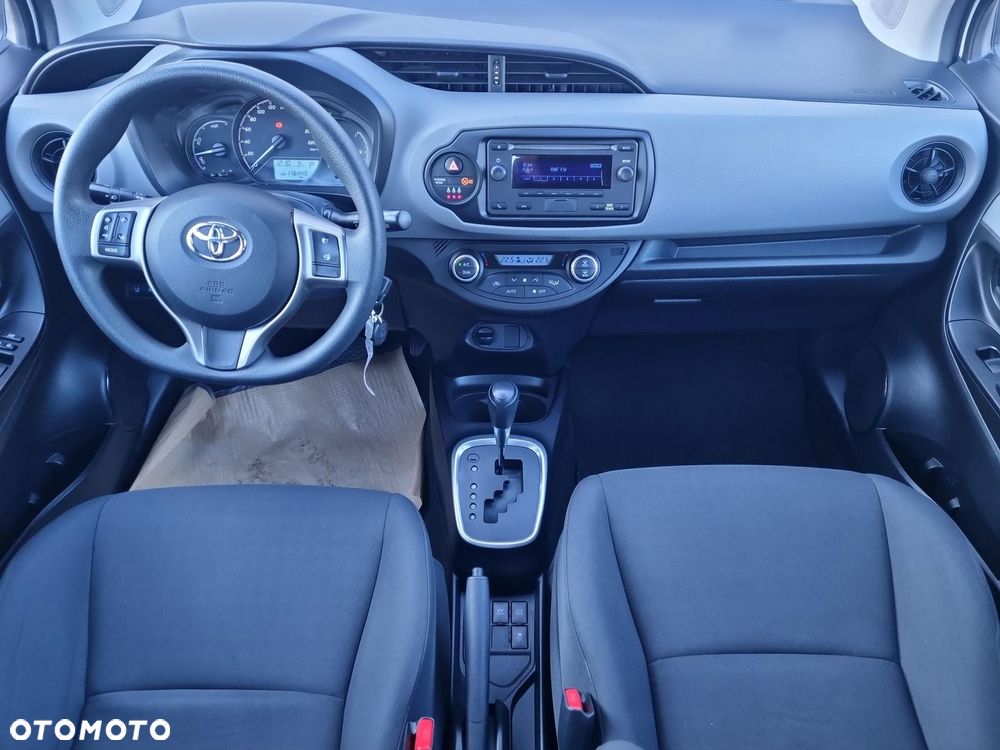 Toyota Yaris - 11