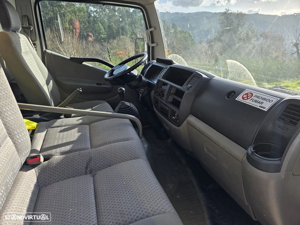 Nissan CABSTAR COM BARQUINHA - 8