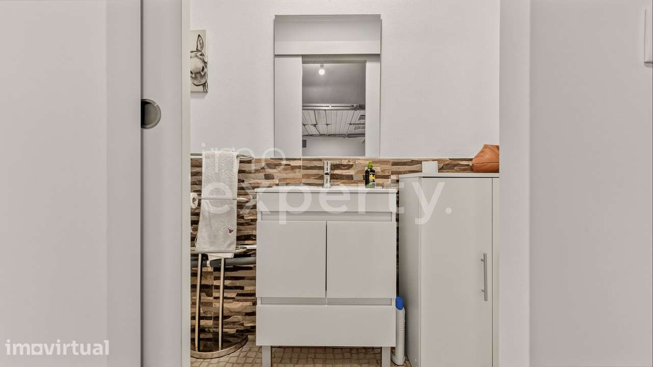 Moradia com 3 suites e piscina coberta a 10 min das praias da Ericeira - Grande imagem: 5/49