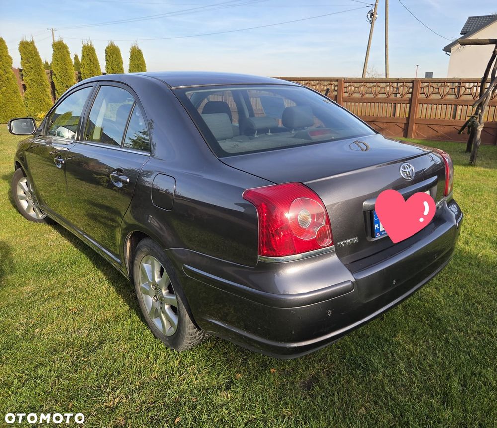 Toyota Avensis - 3