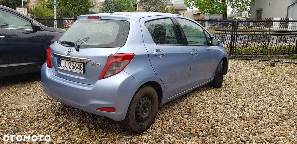 Toyota Yaris 1.0 Sol - 2