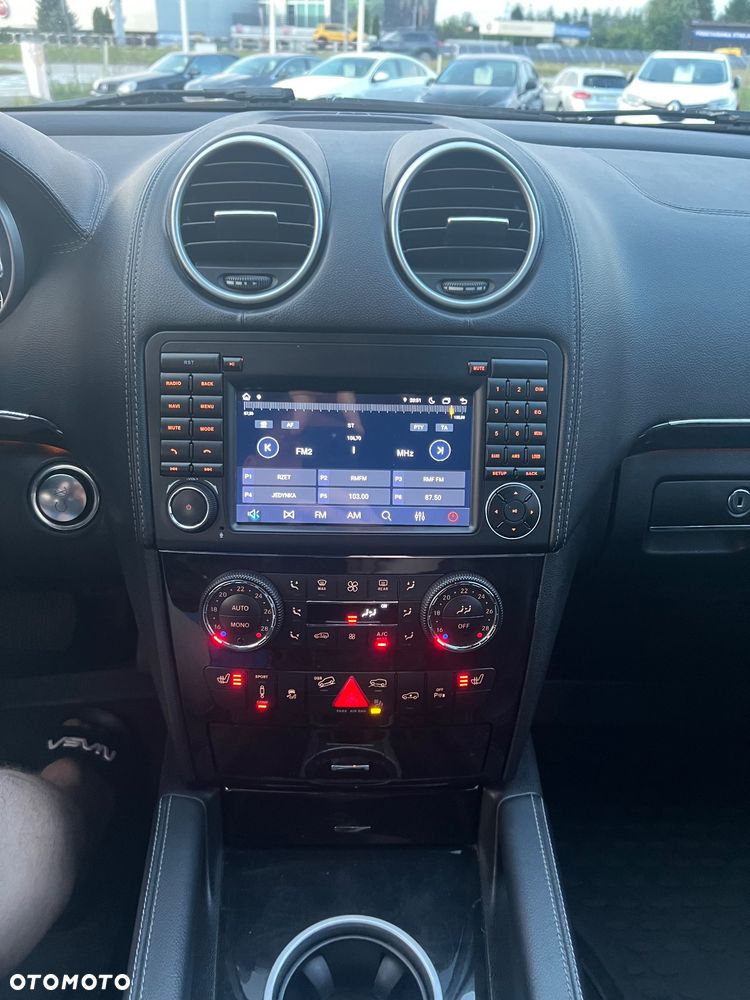 Mercedes-Benz GL 350 BlueTEC 4-Matic - 34