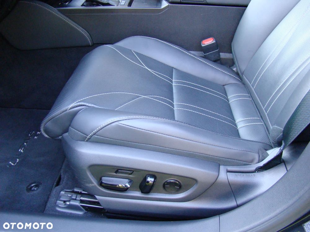 Lexus ES 300h Prestige - 7