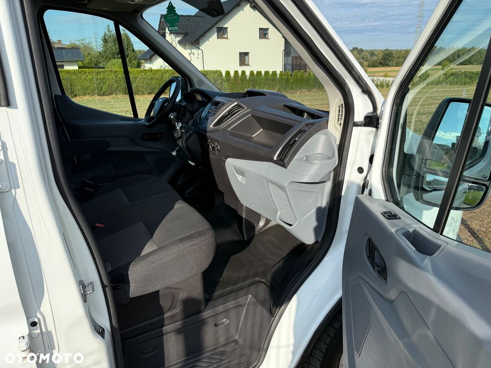 Ford Transit - 13