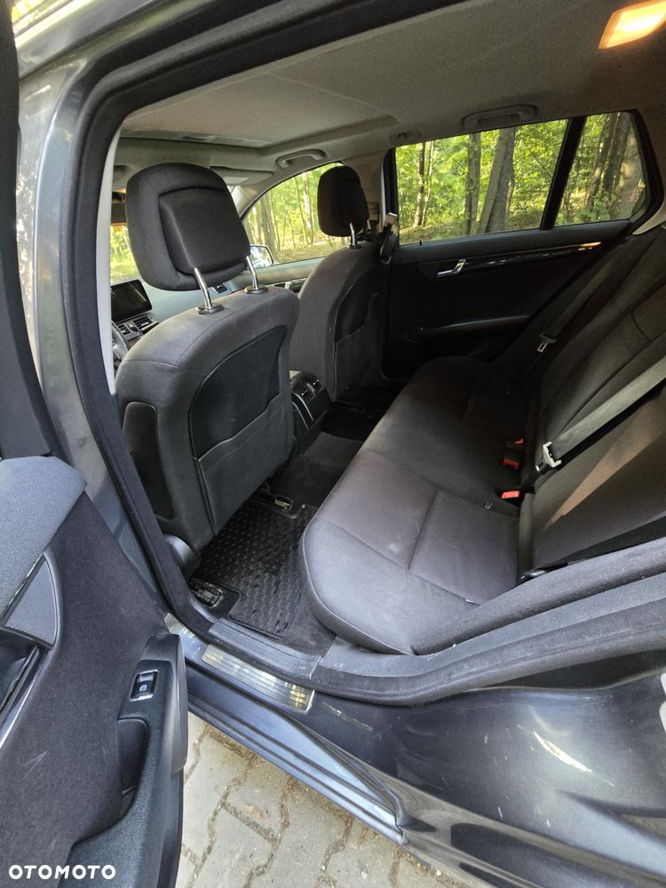Mercedes-Benz Klasa C 180 Kompressor Automatik BlueEFFICIENCY - 13