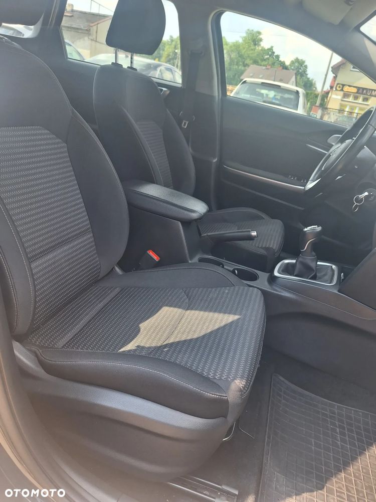 Kia Ceed 1.5 T-GDI M - 17