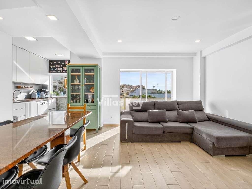 T2 + 1 REMODELADO EM LAGOS - Grande imagem: 3/25